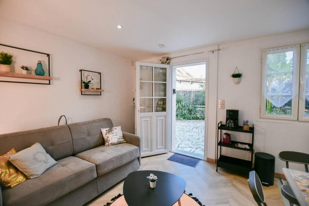 Instant Fleury, Studio Cosy Avec Jardin Secret Barbizon Exteriér fotografie